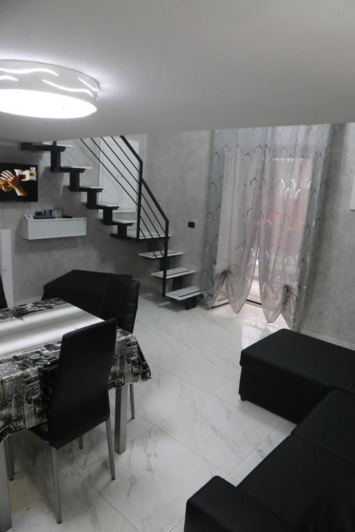 Casa Vacanze Sannazzaro 70 Naples Extérieur photo