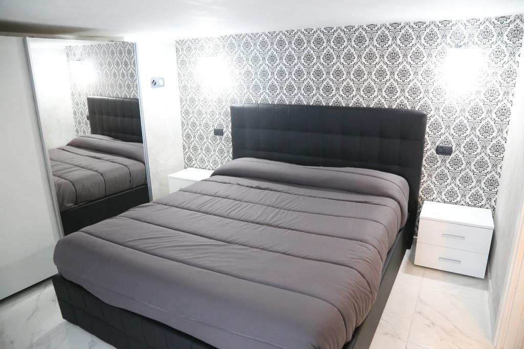 Casa Vacanze Sannazzaro 70 Naples Extérieur photo