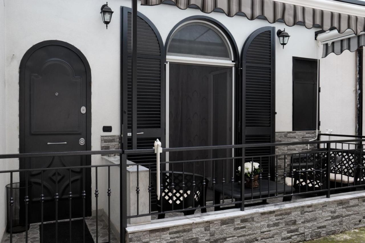 Casa Vacanze Sannazzaro 70 Naples Extérieur photo